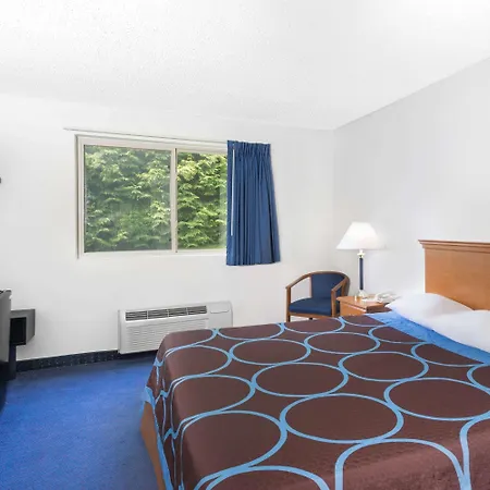 Super 8 By Wyndham Kingston-2