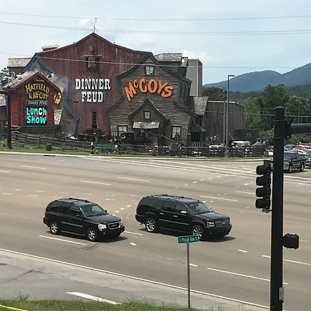 Smoky View Inn-3