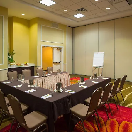 Hilton Garden Inn Edison/Raritan Center-3