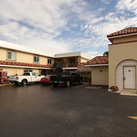 Bayview Plaza Waterfront Resort-3