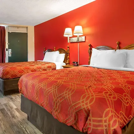 Econo Lodge Cortland Downtown-3