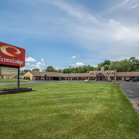 Econo Lodge Newton-2