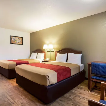 Econo Lodge Bartlesville Hwy 75-3