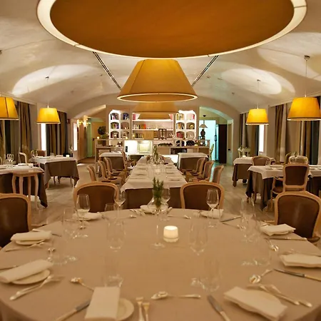 Grand Visconti Palace-3