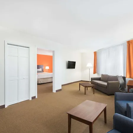 Howard Johnson By Wyndham Quincy/ Boston-2