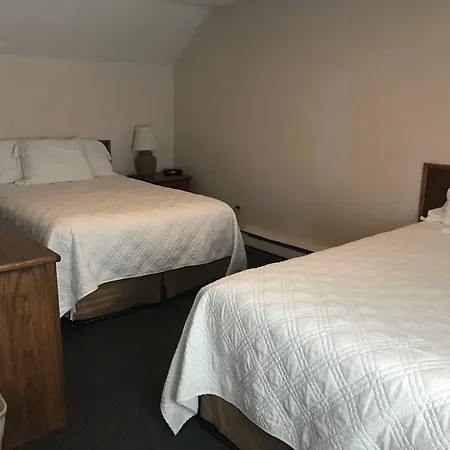 Traverse Bay Inn-2
