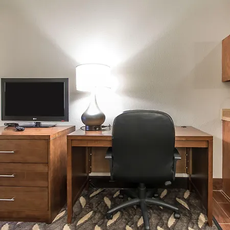 Comfort Suites Rolla-2