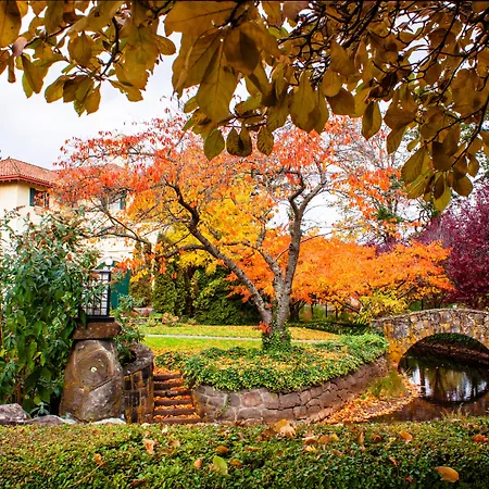 Columbia Gorge Hotel & Spa-3