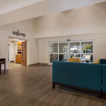 Mainstay Suites Wilmington - University Area-3