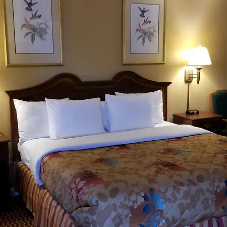 Scottish Inns Sturbridge-3