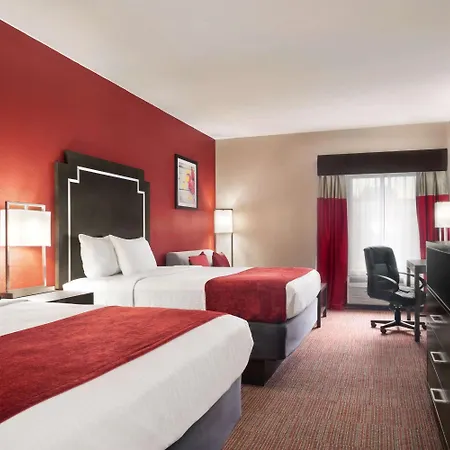 Days Inn & Suites By Wyndham Murfreesboro I-24 East-2