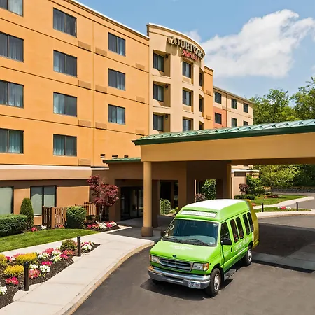 Courtyard By Marriott Providence Lincoln-3