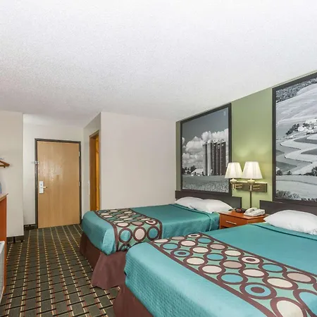 Super 8 By Wyndham Osceola Ia-3
