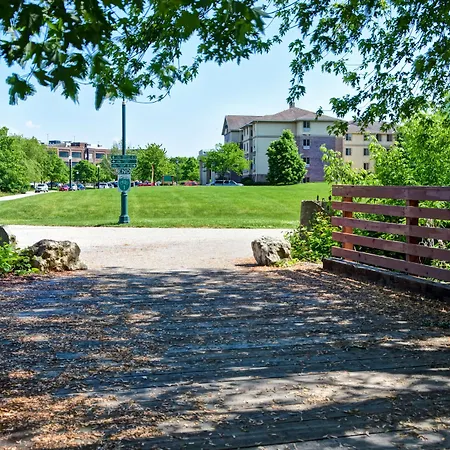 Grandstay Hotel & Suites La Crosse-2
