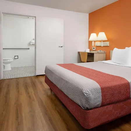 Motel 6-Buena Park, Ca - Knotts Berry Farm - Disneyland-3