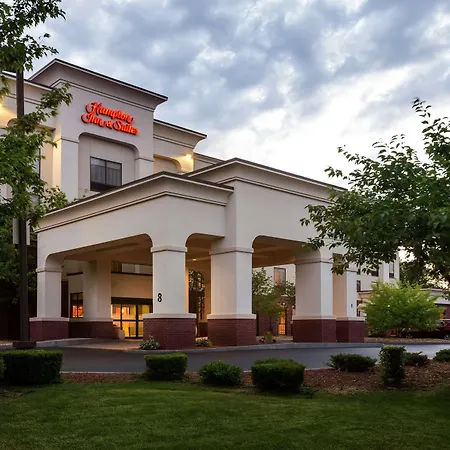 Hampton Inn & Suites By Hilton Manchester Bedford-2