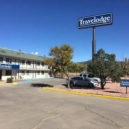 Travelodge By Wyndham Raton-2