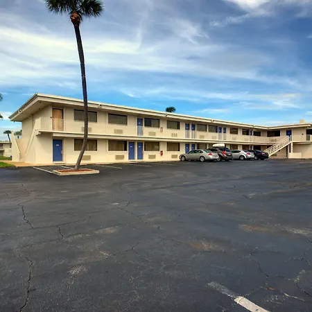 Motel 6-Cocoa Beach, Fl-2