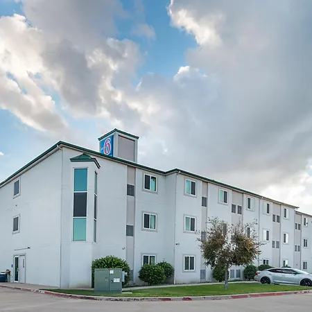 Motel 6-Weatherford, Tx-2