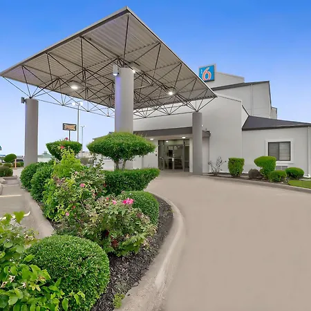 Motel 6-Denison, Tx-2