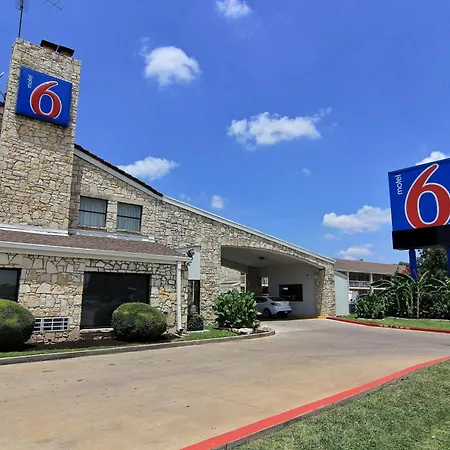 Motel 6 Austin, Tx - Central Downtown Ut-3