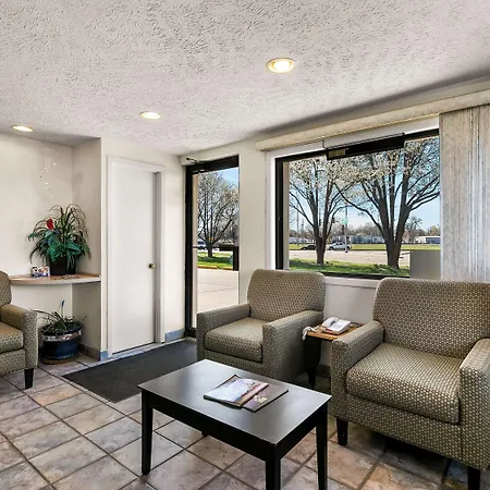 Americas Best Value Inn - Lincoln-2
