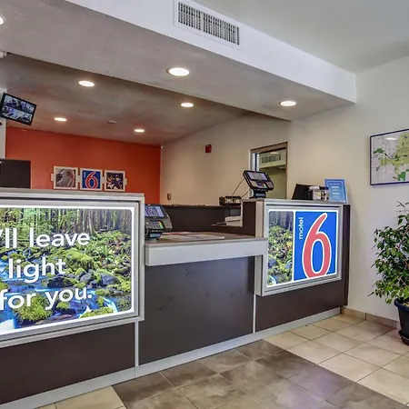 Motel 6-Grants Pass, Or-2
