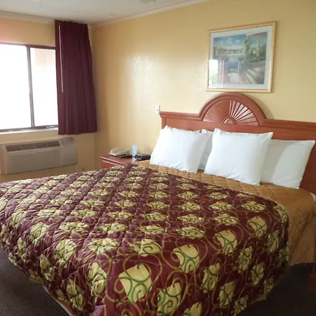Americas Best Value Inn Buda-2