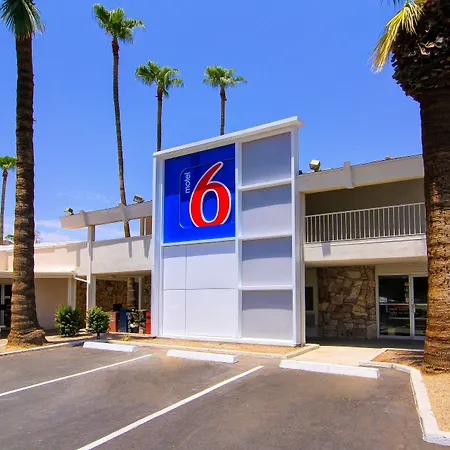 Motel 6 Old Town Scottsdale Fashion Square-2