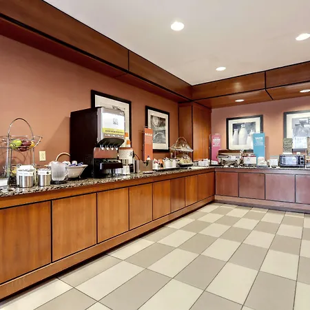 Hampton Inn Batavia-3