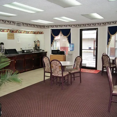 Red Carpet Inn - Natchez-2