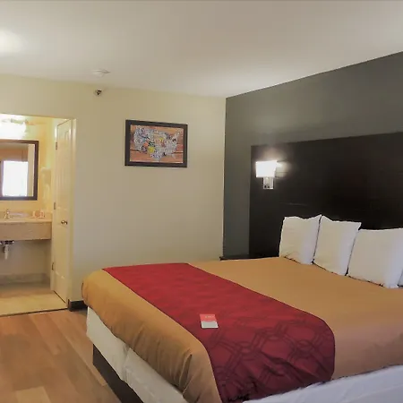 Econo Lodge Freeport - Brunswick Area-3