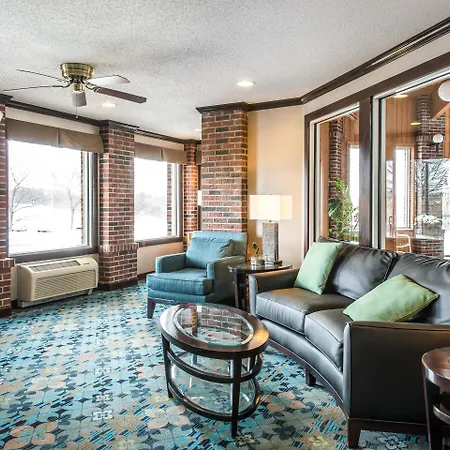 Comfort Inn Weirton - Steubenville-3