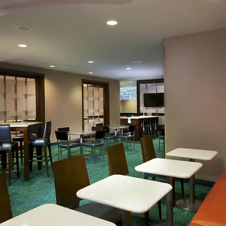 Springhill Suites By Marriott Newark International Airport-3