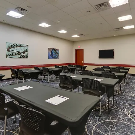 Doubletree By Hilton St. Louis Forest Park-2