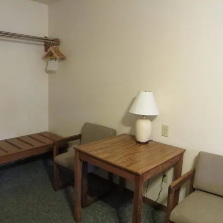 Chief Motel-2