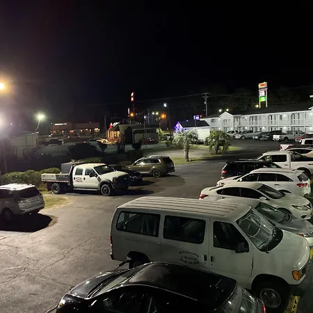Travelodge By Wyndham Walterboro-3