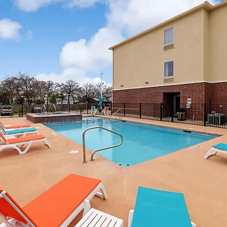 Comfort Inn & Suites Fredericksburg-2