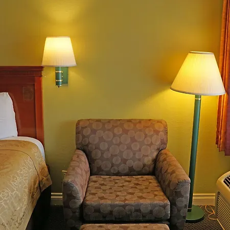 Redondo Inn And Suites-2