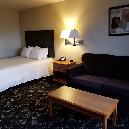 Grand View Inn & Suites-3