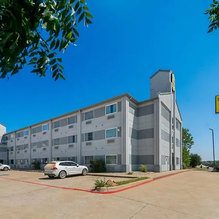 Super 8 By Wyndham Weatherford-3