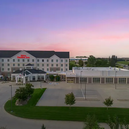 Hilton Garden Inn Cedar Falls Conference Center-2