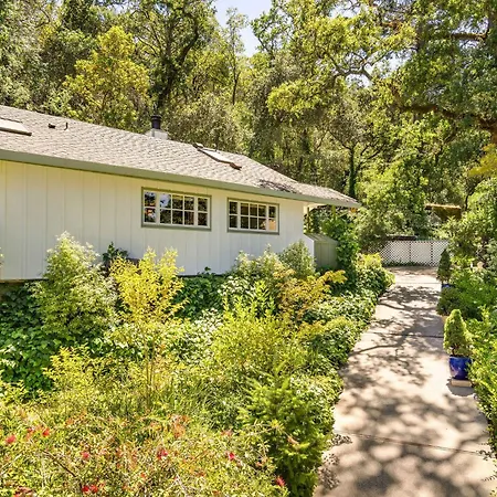 Foothill House-2