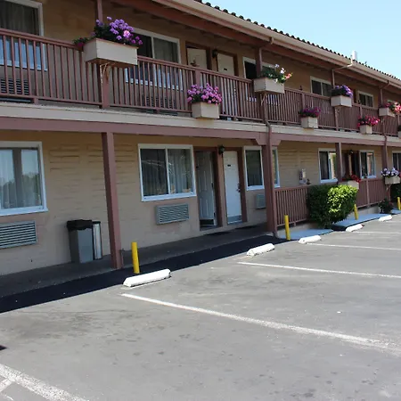 Carmel Hill Lodge-2