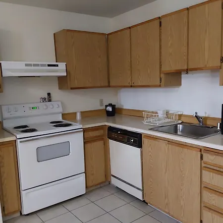 Lavissh Inn And Suites-3