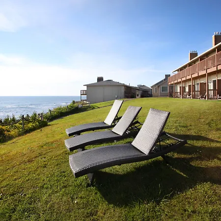 Clarion Inn Surfrider Resort-3