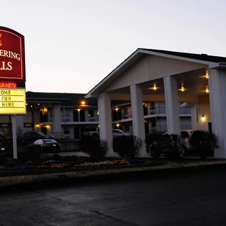 Whispering Hills Inn-3