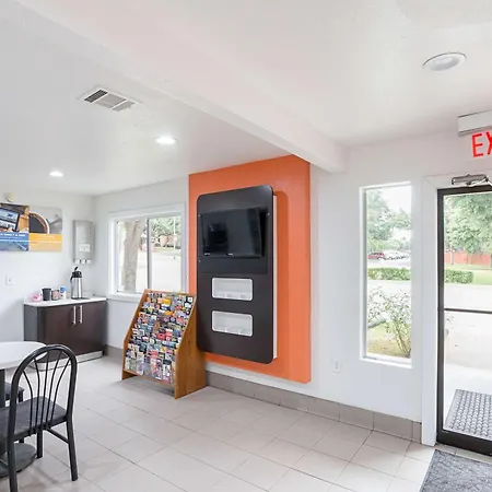 Motel 6-Grand Prairie, Tx - Near Six Flags Drive-2