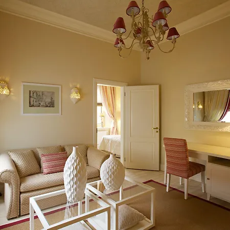 Hotel Apia-2
