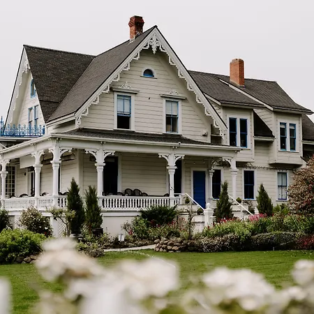 Maccallum House Inn-3